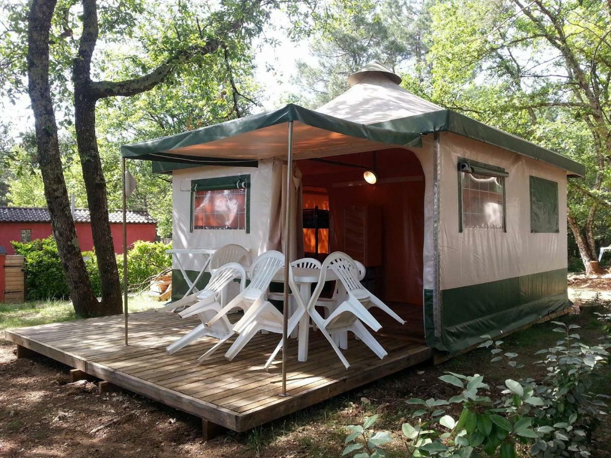 Camping Parc Saint Sauvayre Vagnas Exterior photo